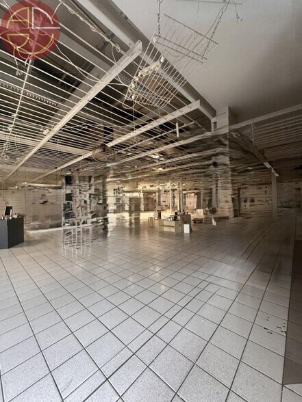 Local commercial dans Portet-sur-Garonne à louer - Photo intérieure – Image 1 sur 7