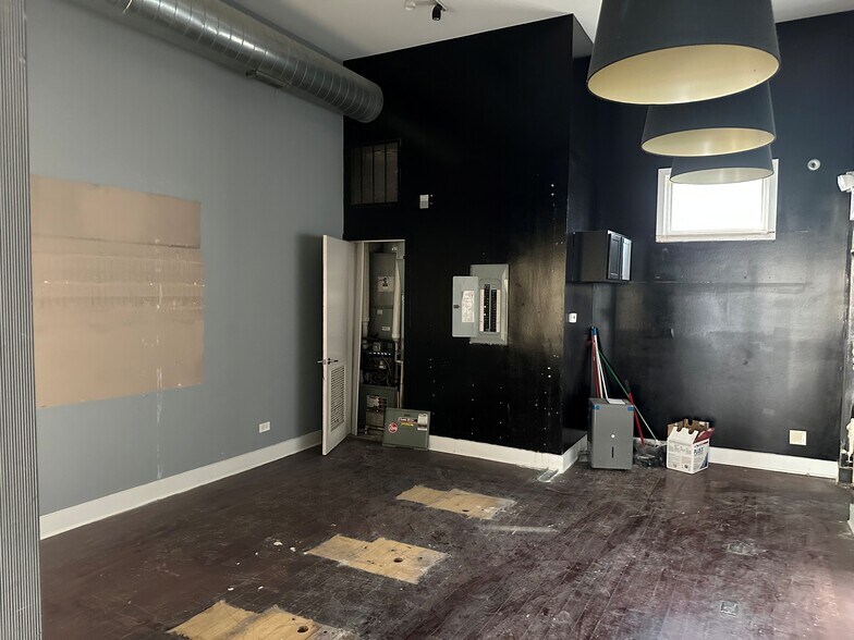870 N Orleans St, Chicago, IL à louer - Photo de l’immeuble – Image 3 sur 14