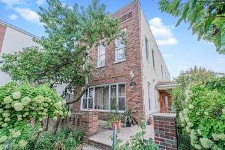Plus de détails pour 2042 72nd St, Brooklyn, NY - Logement à vendre