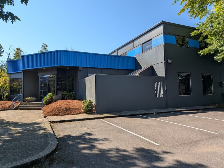 5810 NE Skyport Way, Portland, OR à vendre - Photo de l’immeuble – Image 3 sur 8