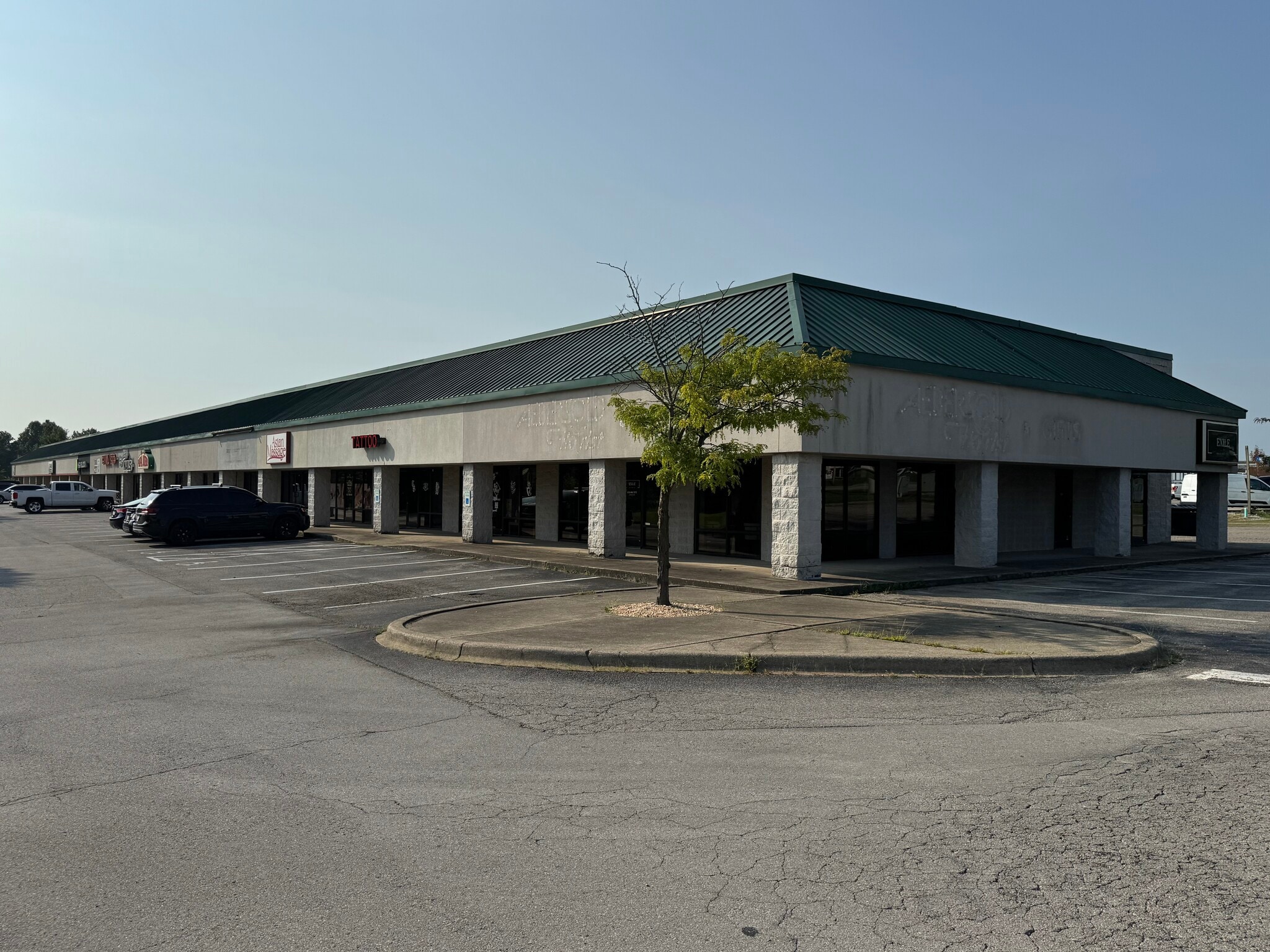 7504 Highway 311, Sellersburg, IN à louer Photo principale– Image 1 sur 2