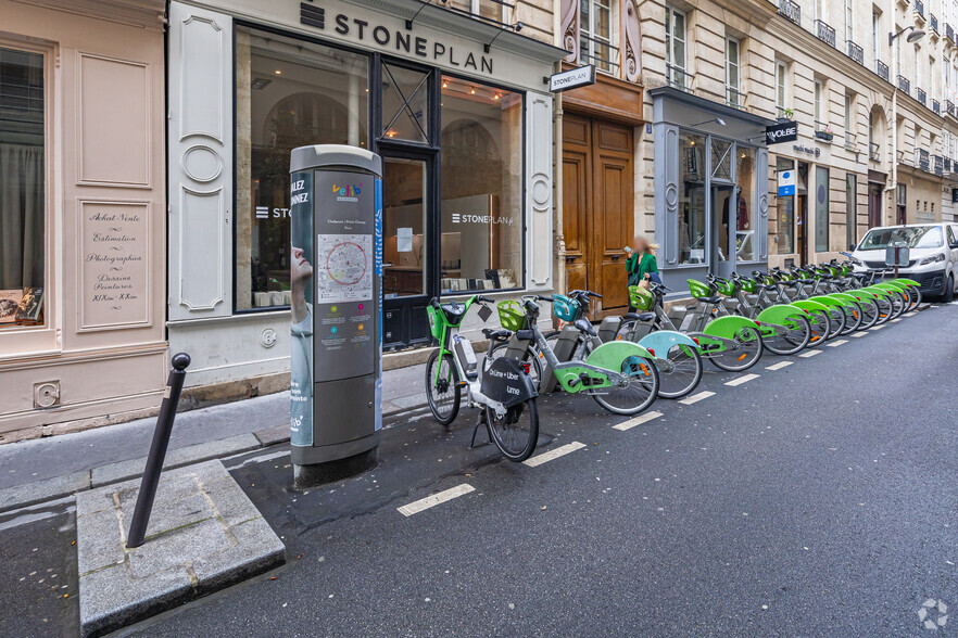 3 Rue Chabanais, Paris à louer - Photo de l’immeuble – Image 2 sur 4