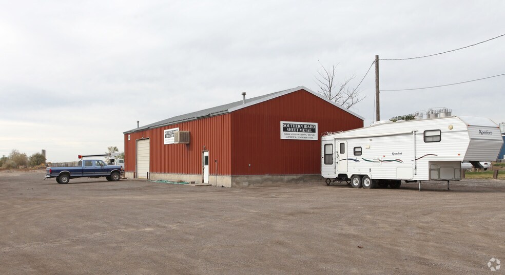 858 Eastland Dr S, Twin Falls, ID à louer - Photo de l’immeuble – Image 1 sur 5