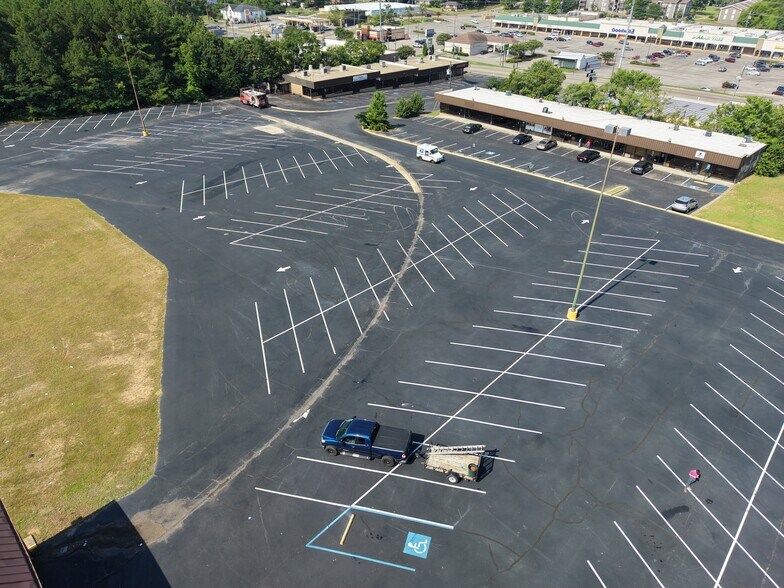 2337-2375 1st St NE, Center Point, AL à louer - Photo de l’immeuble – Image 3 sur 29