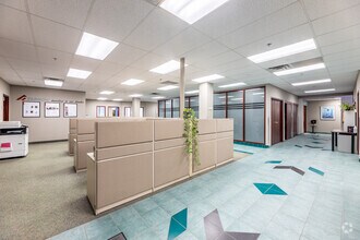 475 Admiral Blvd, Mississauga, ON à louer Photo intérieure– Image 1 sur 18