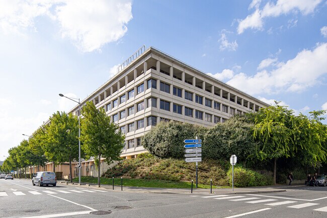 Plus de détails pour 13-15 Rue Du Pont Des Halles, Rungis - Bureau à louer