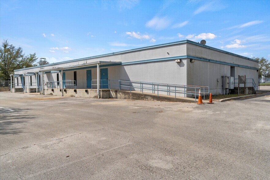 167 Comfort Rd, Palatka, FL à vendre - Photo de l’immeuble – Image 2 sur 27