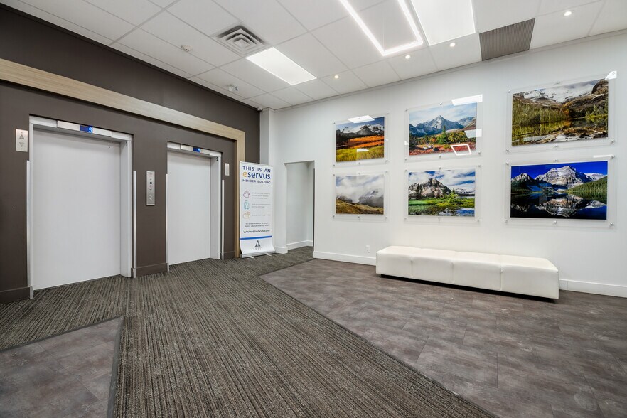 609 14th St NW, Calgary, AB à louer - Hall d’entrée – Image 3 sur 23
