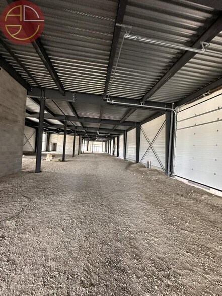 Local commercial dans Pinsaguel à louer - Photo de la construction – Image 3 sur 11