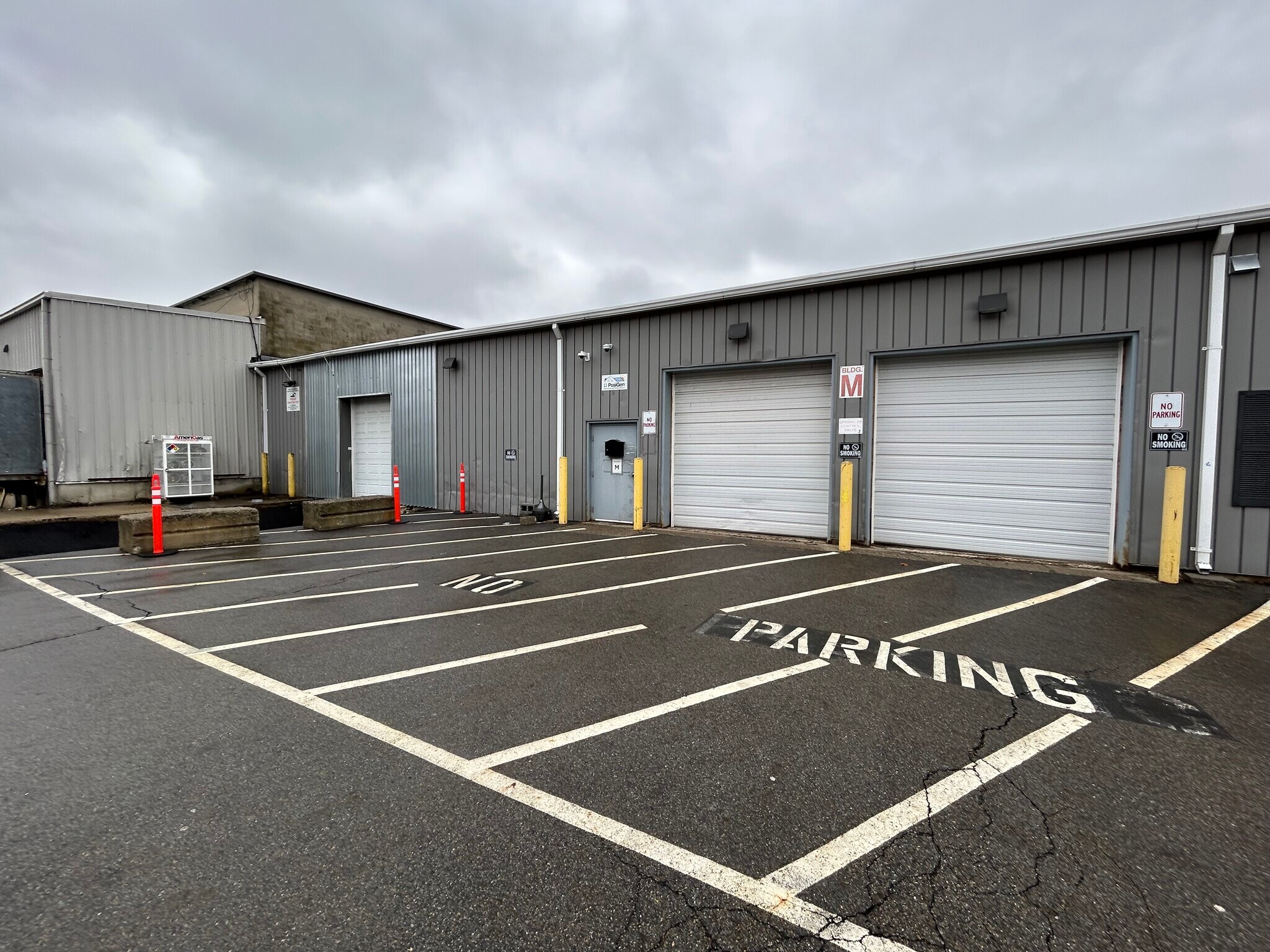 50 Howe Ave, Millbury, MA à louer Photo de l’immeuble– Image 1 sur 12