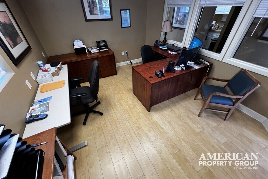 410-460 S Tamiami Trl, Osprey, FL à louer - Photo de l’immeuble – Image 3 sur 22