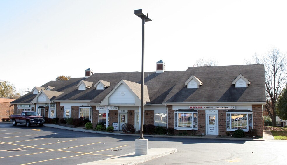 5809-5819 S Lindbergh Blvd, Saint Louis, MO à louer - Photo de l’immeuble – Image 2 sur 2