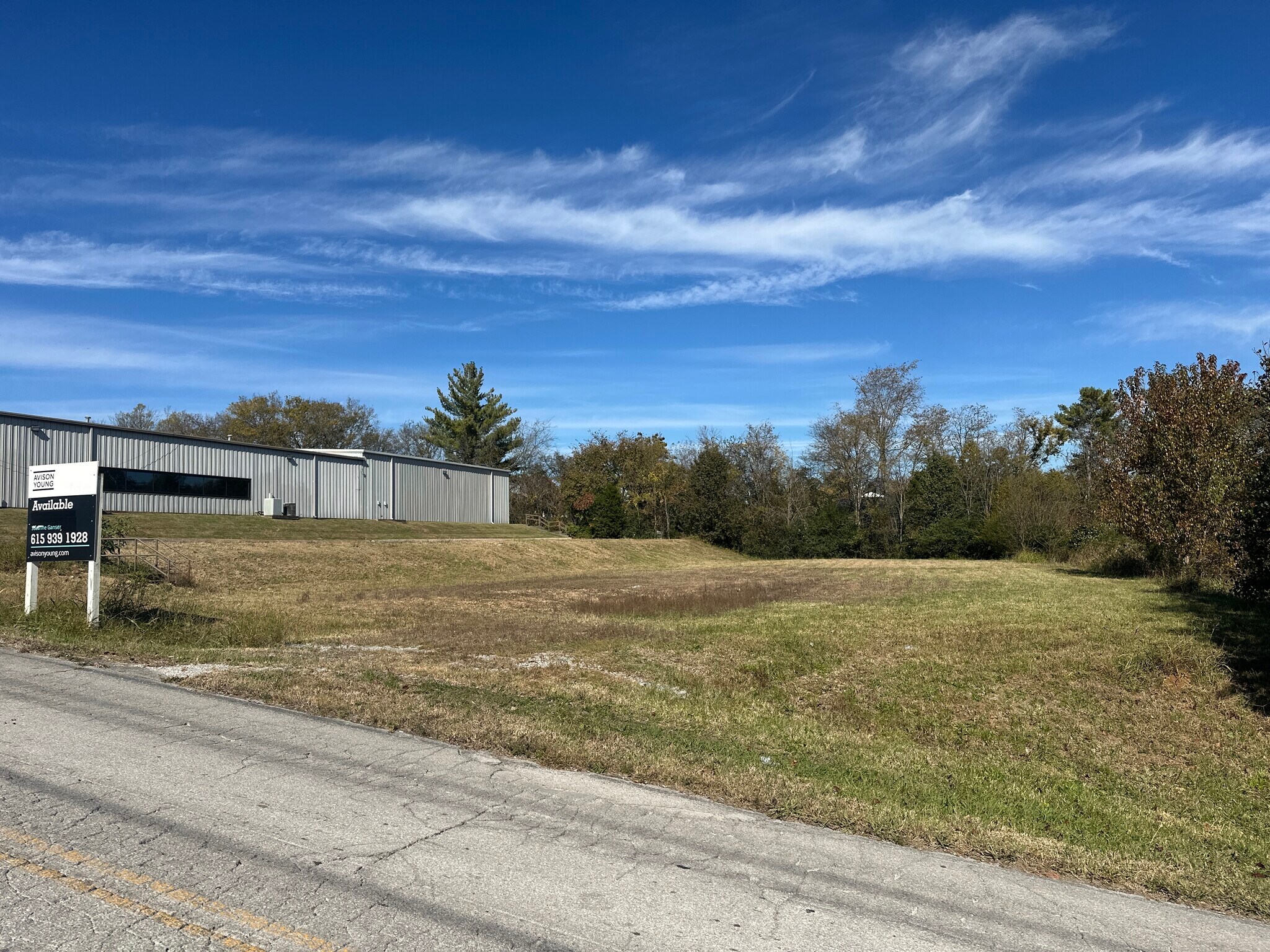 Park Plus Dr, Columbia, TN à vendre Photo de l’immeuble– Image 1 sur 4