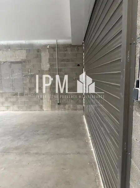 Plus de détails pour Local d'activités à louer