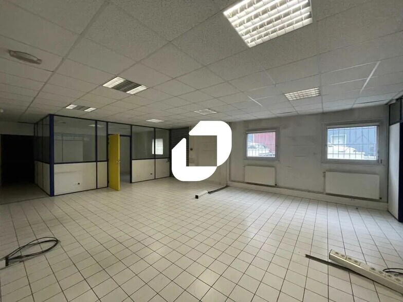 Bureau dans Morangis à louer - Photo de l’immeuble – Image 2 sur 6