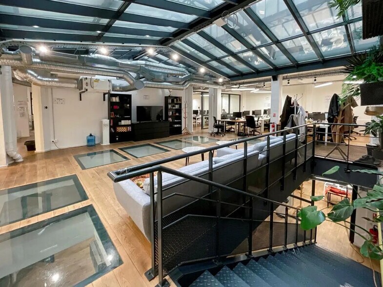 Bureau dans Paris à louer - Photo de l’immeuble – Image 3 sur 26