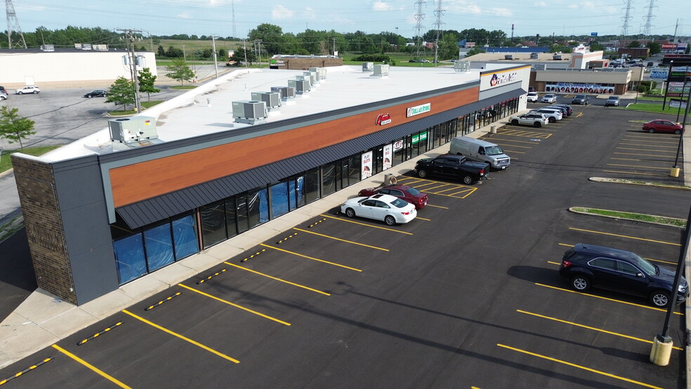 16901 Torrence Ave, Lansing, IL à louer - Photo de l’immeuble – Image 2 sur 2
