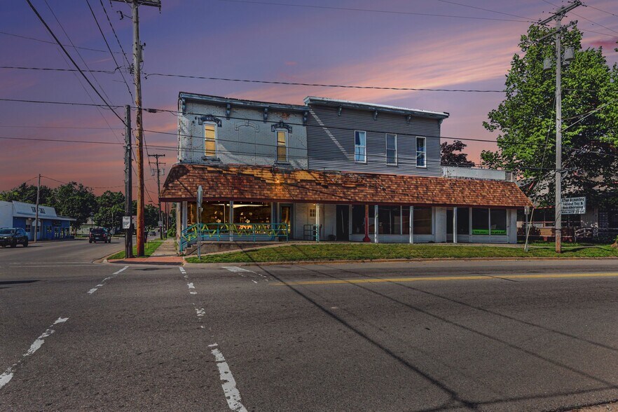 7 E Muskegon St, Kent City, MI à louer - Photo de l’immeuble – Image 2 sur 23