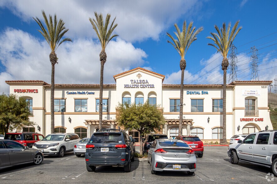 1031 Avenida Pico, San Clemente, CA à louer - Photo de l’immeuble – Image 2 sur 7