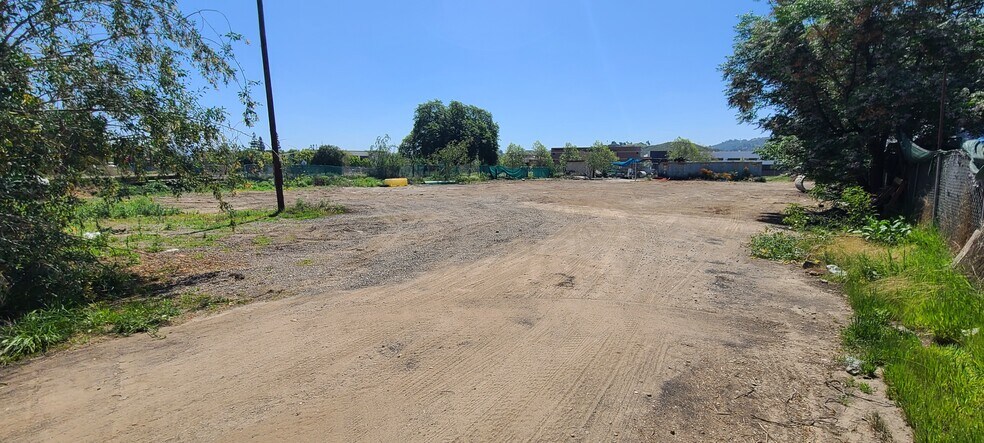11457 El Nopal, Lakeside, CA à louer - Photo de l’immeuble – Image 2 sur 12