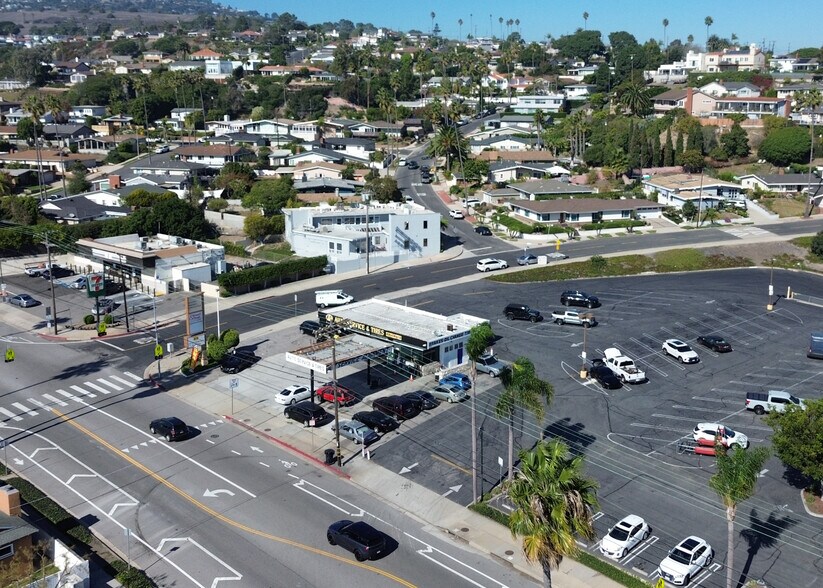 1660 W 25th St, San Pedro, CA à vendre - Photo de l’immeuble – Image 3 sur 4