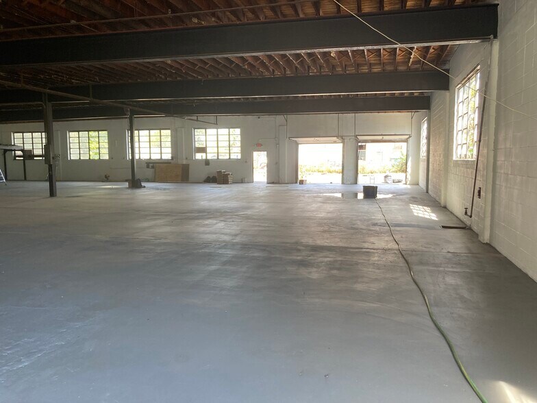 360 Dalziel Rd, Linden, NJ à louer - Photo de l’immeuble – Image 3 sur 3