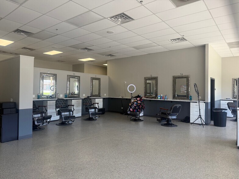 303-313 E State St, Sycamore, IL à louer - Photo de l’immeuble – Image 3 sur 33
