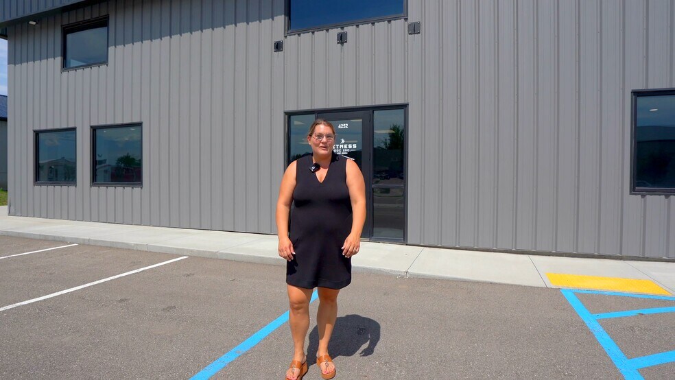 4252 16th Ave N, Grand Forks, ND à vendre - Vidéo sur l’annonce professionnelle – Image 2 sur 27