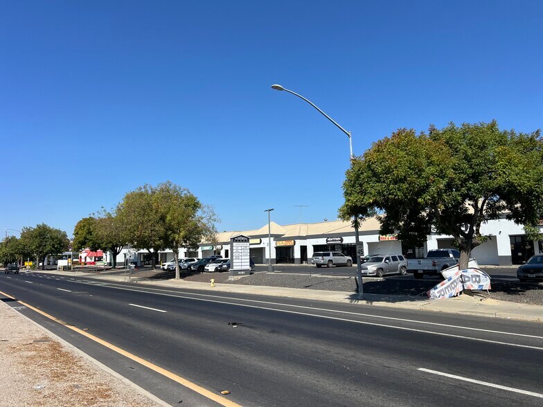 3121 Yosemite Blvd, Modesto, CA à louer - Photo de l’immeuble – Image 3 sur 22