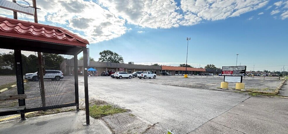 1017 Bayou Rd, La Marque, TX à vendre - Photo de l’immeuble – Image 2 sur 17