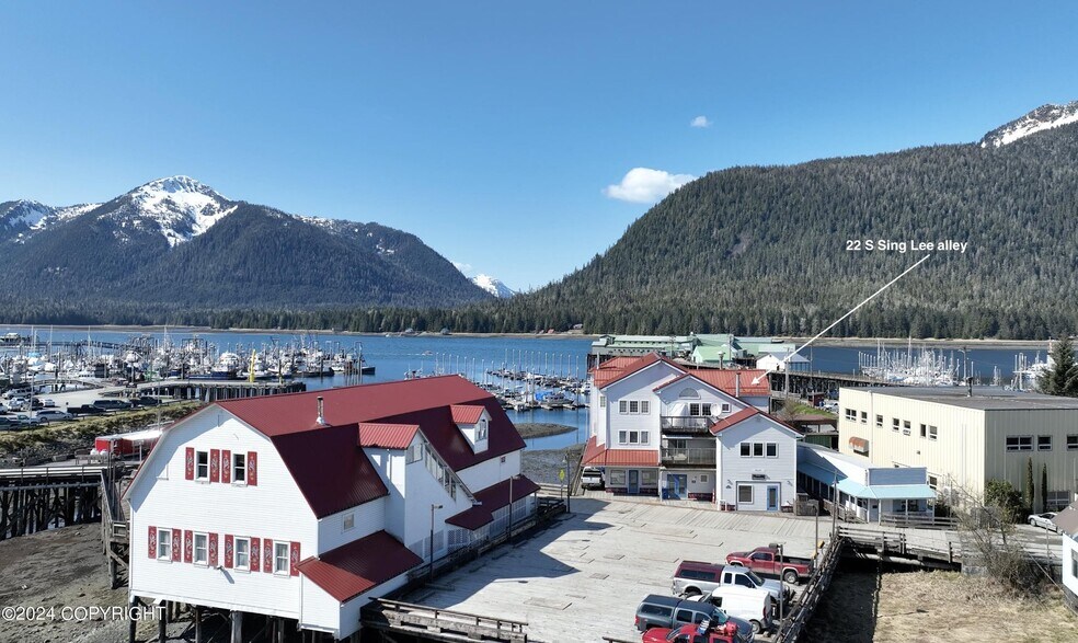 22 S Sing Lee Aly, Petersburg, AK à vendre - Photo principale – Image 1 sur 9