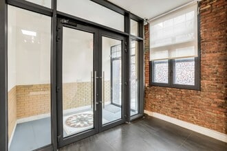 535 DeKalb Ave, Brooklyn, NY à louer Photo intérieure– Image 2 sur 9