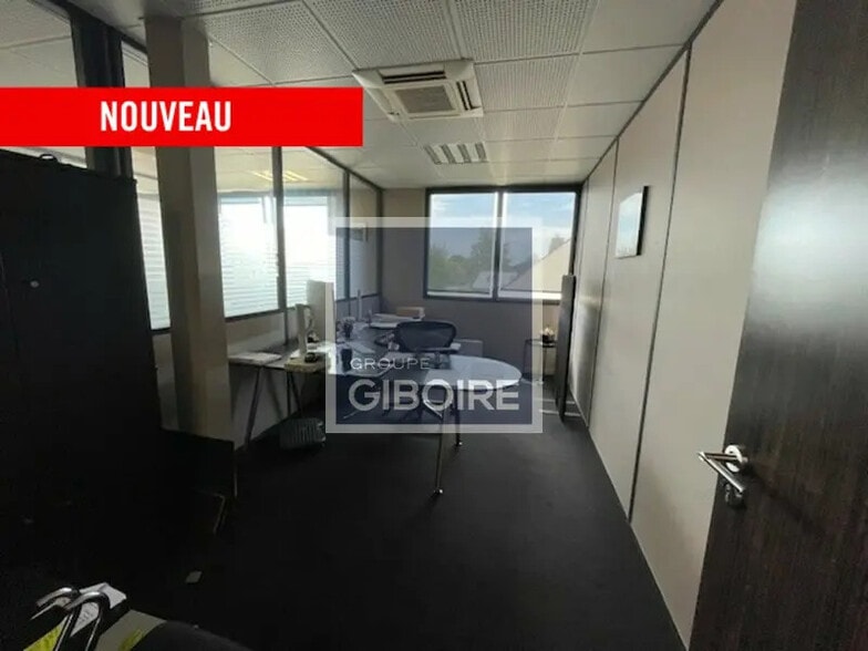 Bureau dans Saint-Grégoire à vendre - Photo intérieure – Image 3 sur 5