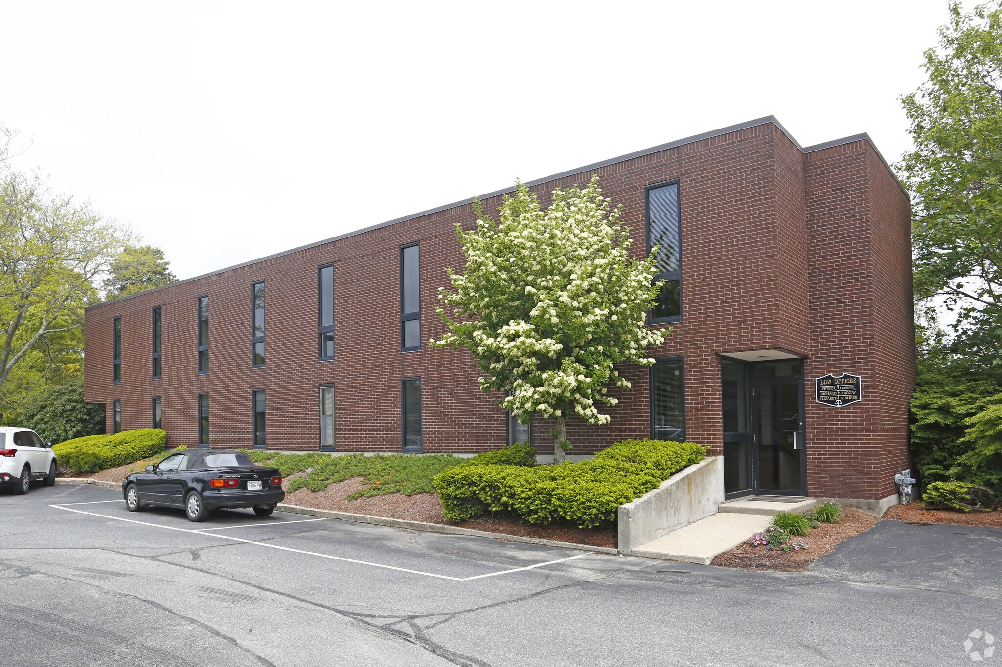 218 W Main St, Hyannis, MA à vendre Photo principale– Image 1 sur 26