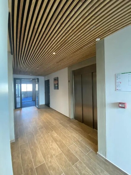 1306 Chemin Du Champ De Lière, Rillieux-la-Pape à vendre - Photo de l’immeuble – Image 3 sur 4