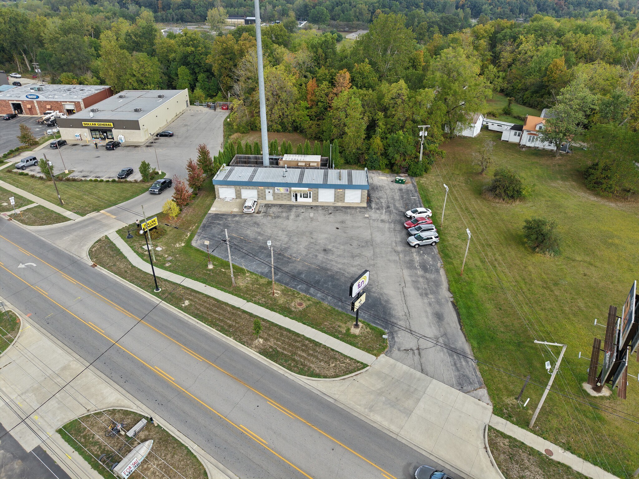 1320 Goshen Ave, Fort Wayne, IN à louer Photo de l’immeuble– Image 1 sur 5