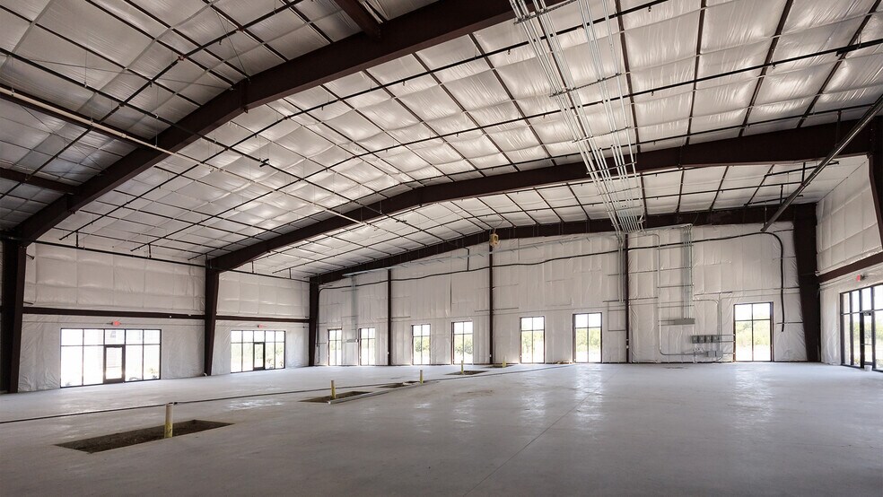 Weiss Lane Business Park portefeuille de 2 biens à vendre sur LoopNet.fr - Photo intérieure – Image 3 sur 5