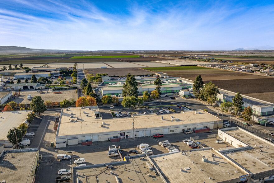 402 Farnel Rd, Santa Maria, CA à vendre - Photo de l’immeuble – Image 2 sur 22