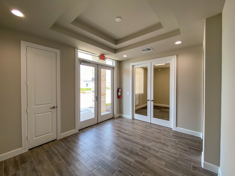 4220 Cartwright Rd, Missouri City, TX à vendre - Photo intérieure – Image 2 sur 20