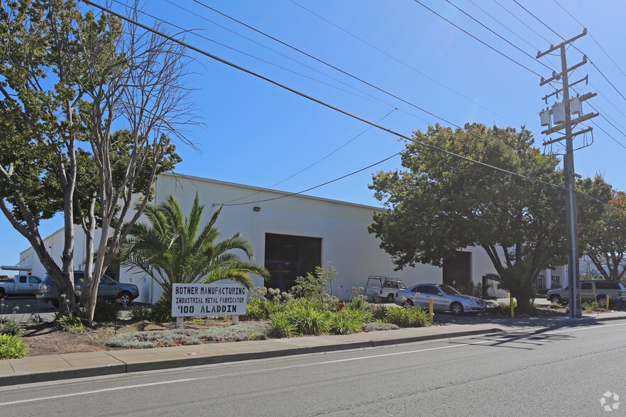 900-940 Aladdin Ave, San Leandro, CA à vendre - Photo principale – Image 2 sur 12