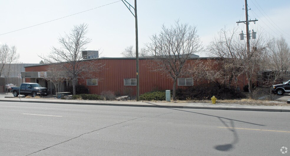 5663 Monaco St, Commerce City, CO à louer - Photo de l’immeuble – Image 3 sur 8