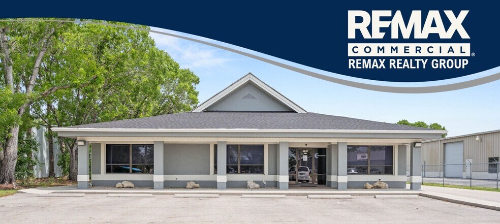 6241 Arc Way, Fort Myers, FL à vendre - Photo de l’immeuble – Image 1 sur 42