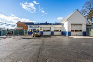 Plus de détails pour 635 Seaman Ave, North Baldwin, NY - Local commercial à vendre