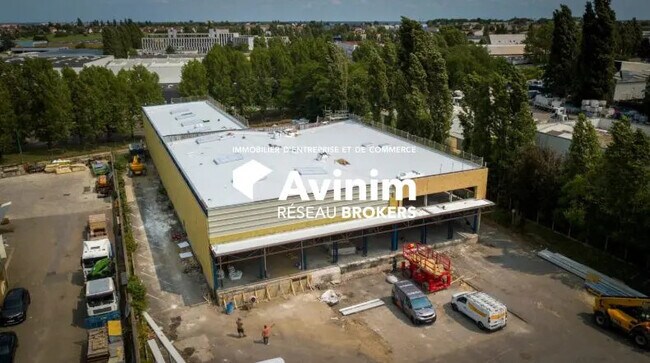 Plus de détails pour Industriel/Logistique à louer