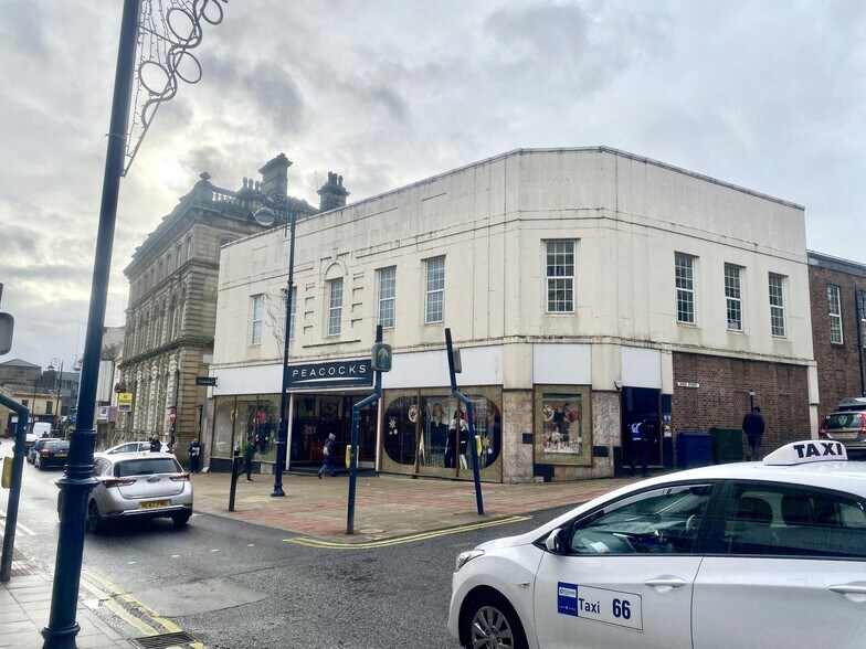 2-12 Market Pl, Dewsbury à louer - Photo de l’immeuble – Image 3 sur 15