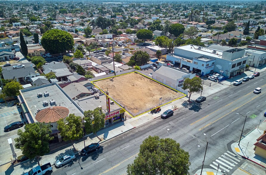 2974 E Florence Ave, Huntington Park, CA à vendre - Photo de l’immeuble – Image 2 sur 9