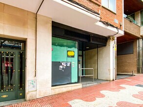 Local commercial dans San Sebastián de los Reyes, Madrid à louer Photo intérieure– Image 1 sur 2