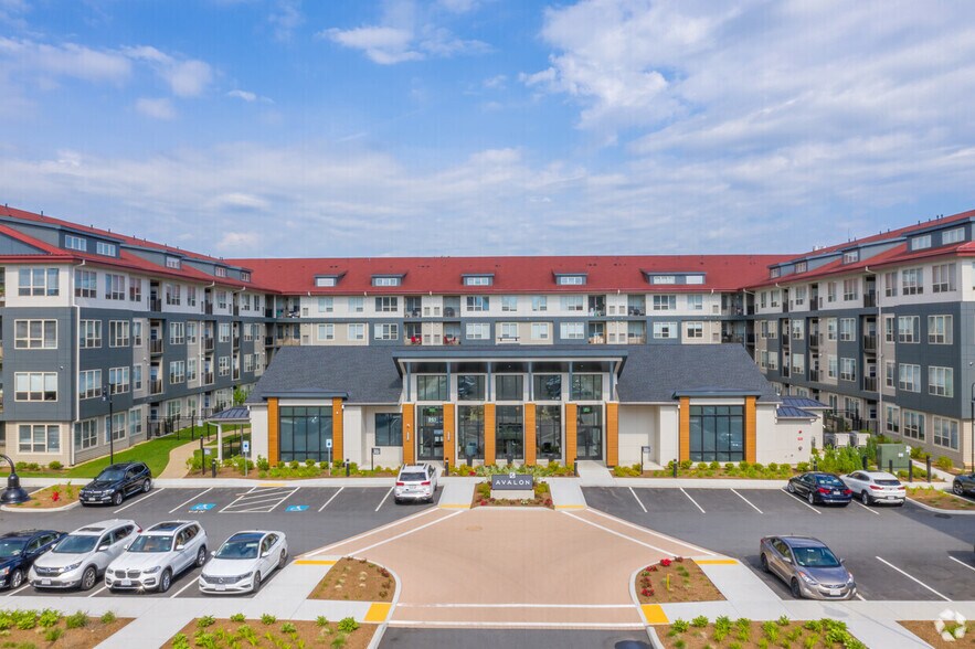 855 Broadway, Saugus, MA à louer - Photo principale – Image 2 sur 16