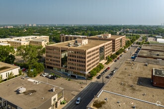35 Rue De Port-Royal E, Montréal, QC - VUE AÉRIENNE  vue de carte