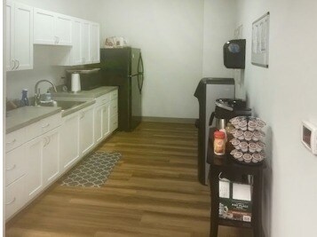 49100-49140 Wixom Tech Dr, Wixom, MI à vendre - Photo intérieure – Image 3 sur 5